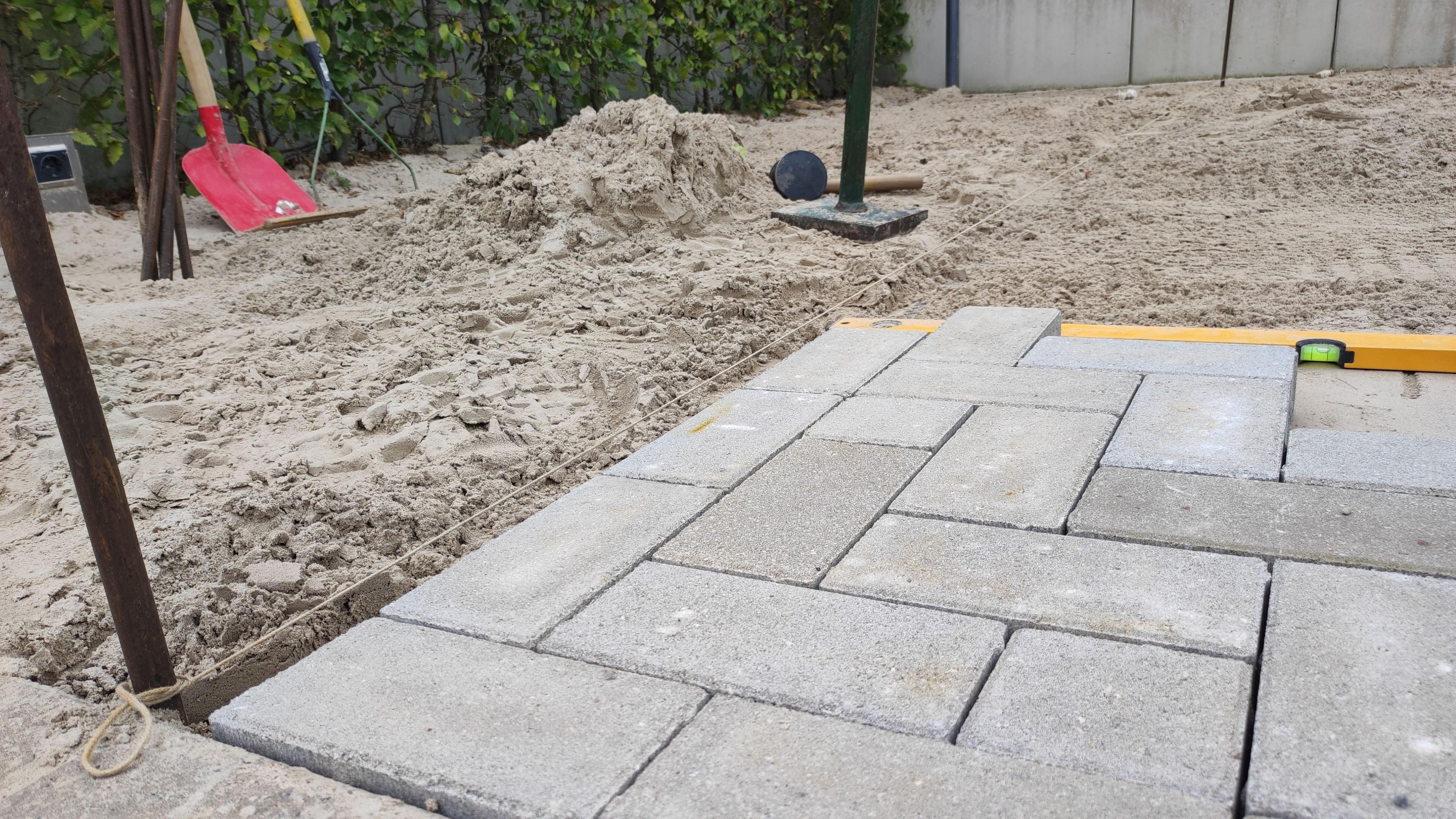 Freizeitgartenbau: Praxisworkshop - Pflastern für Anfänger/-innen